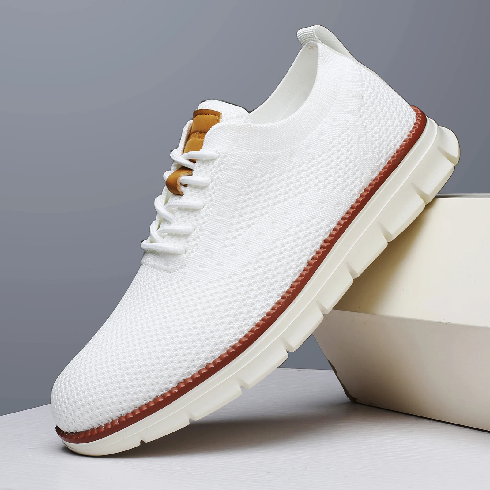 รองเท้าลำลองผู้ชาย รองเท้าอ็อก - Mens Fashion Trainers บทวิจารณ์และราคา